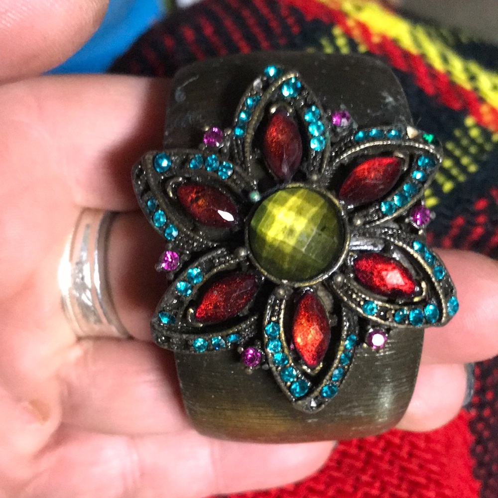 Metal bracelet